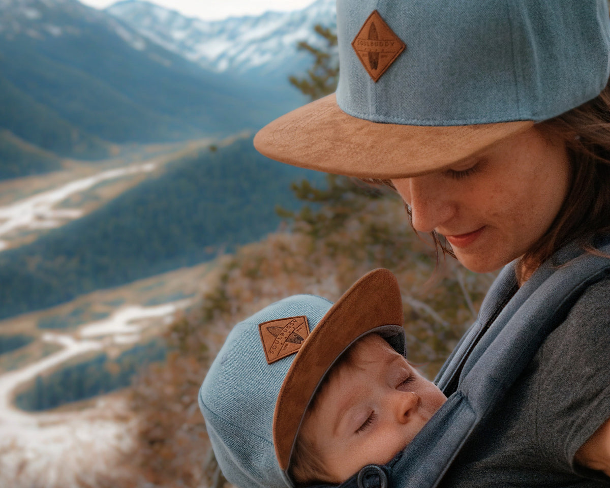 Geschenk zur Taufe – Partnerlook Caps für Patentante und Baby