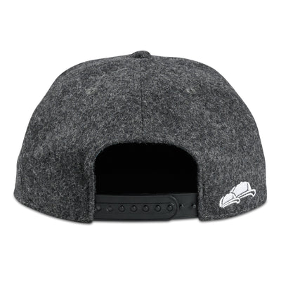 Soulbuddy Snapback Cap für Damen und Herren in Dunkelgrau – Rückansicht mit Stick