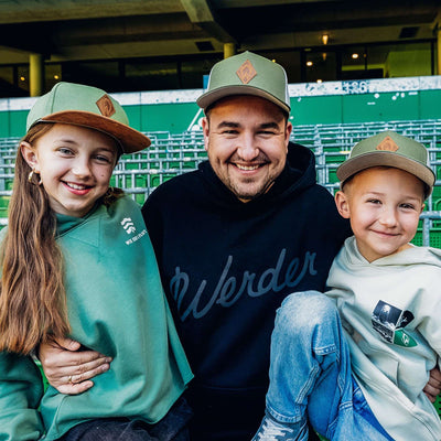 Soulbuddy x Werder Bremen Familien Partnerlook Trucker Caps 3er-Set – im Alltag getragen
