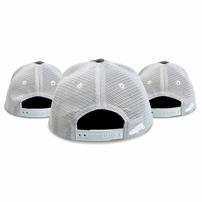 Soulbuddy Familien Partnerlook Trucker Caps 3er-Set in Light-Grey – Rückansicht mit Stick